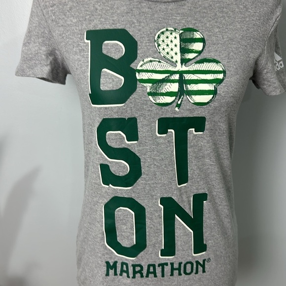❄️ Adidas 2017 Boston Marathon Official shirt - Picture 3 of 7